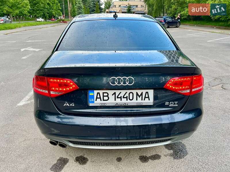 Седан Audi A4 2011 в Виннице