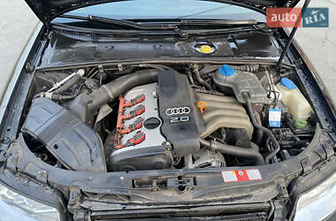 Седан Audi A4 2002 в 