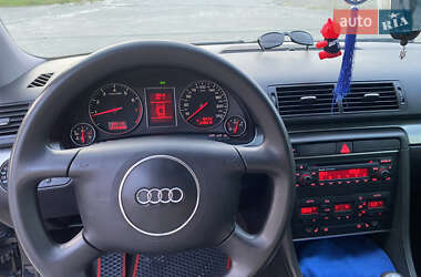 Седан Audi A4 2002 в 