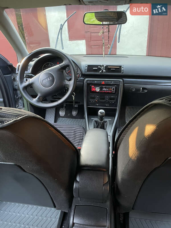 Седан Audi A4 2003 в Львове
