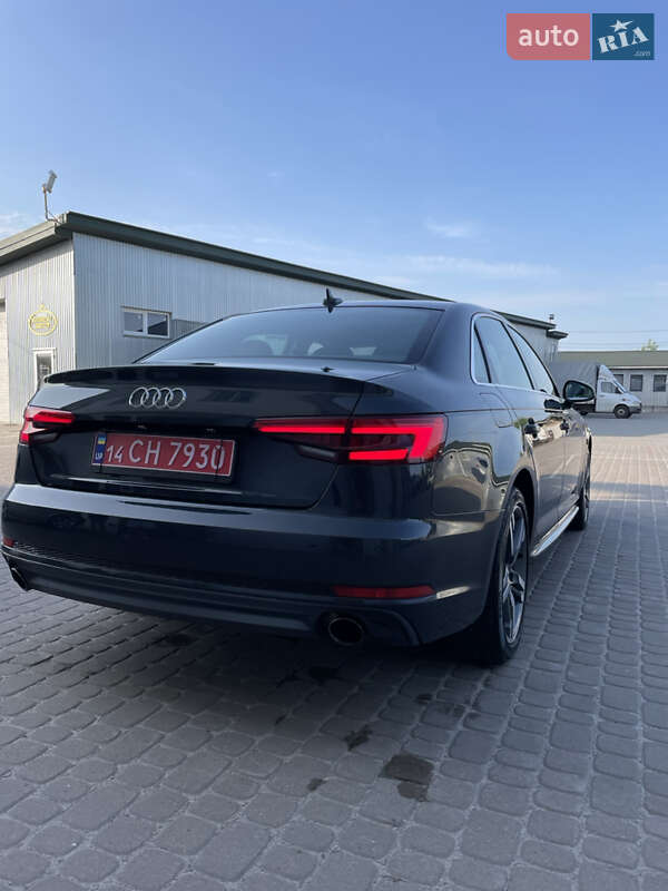 Седан Audi A4 2016 в Пустомытах