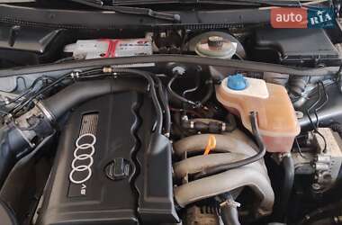 Седан Audi A4 1996 в 