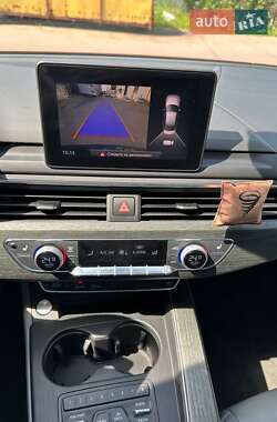 Седан Audi A4 2018 в 
