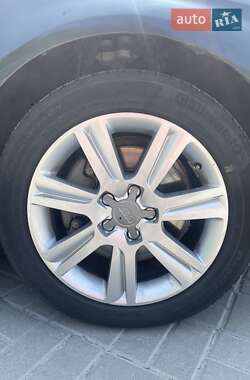 Седан Audi A4 2011 в 