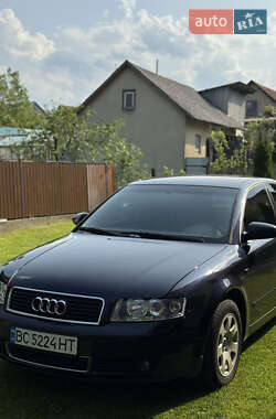 Седан Audi A4 2002 в 