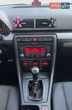Седан Audi A4 2006 в 