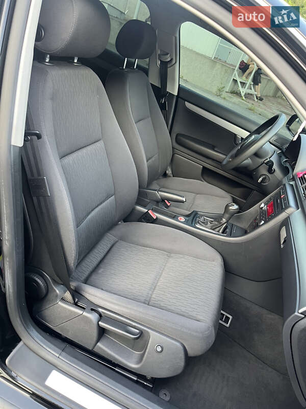 Седан Audi A4 2006 в Виннице