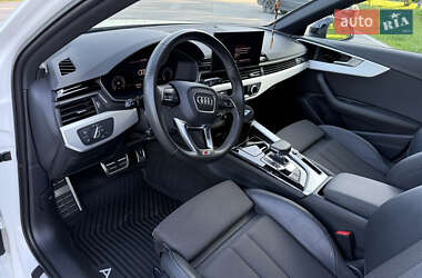 Универсал Audi A4 2020 в 