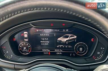 Седан Audi A4 2016 в 
