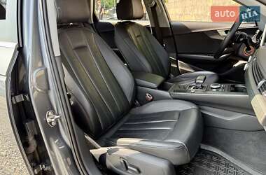 Седан Audi A4 2017 в 