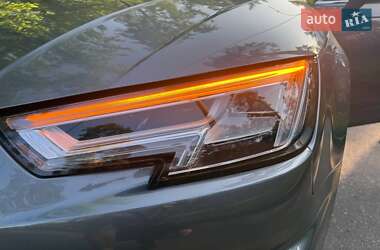 Седан Audi A4 2019 в 