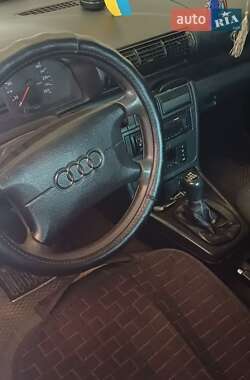 Седан Audi A4 1997 в 