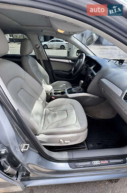 Седан Audi A4 2011 в 