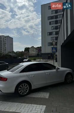 Седан Audi A4 2009 в 