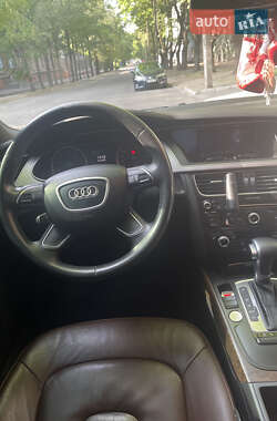 Седан Audi A4 2014 в 