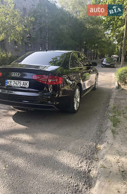 Седан Audi A4 2014 в 