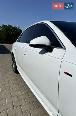 Седан Audi A4 2017 в 
