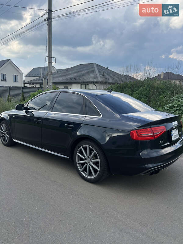 Седан Audi A4 2014 в Києві