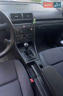 Седан Audi A4 2003 в 