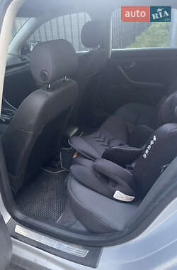 Седан Audi A4 2003 в 