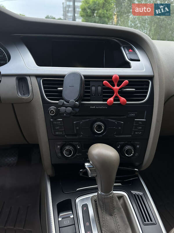 Седан Audi A4 2008 в Виннице