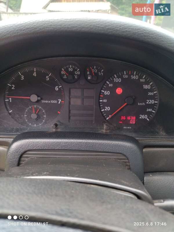 Седан Audi A4 1997 в Радехове