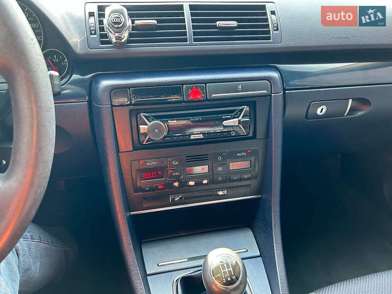 Седан Audi A4 2002 в Полтаве