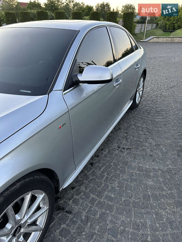 Седан Audi A4 2014 в Львові