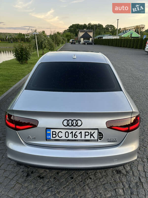Седан Audi A4 2014 в Львові