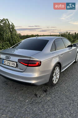 Седан Audi A4 2014 в Львове