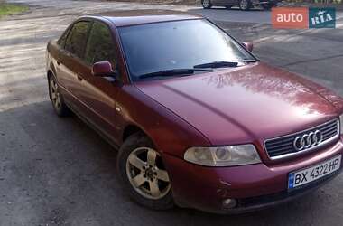 Седан Audi A4 2000 в 