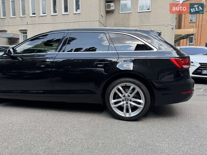 Универсал Audi A4 2016 в Киеве