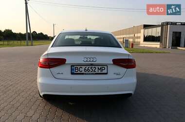 Седан Audi A4 2012 в 