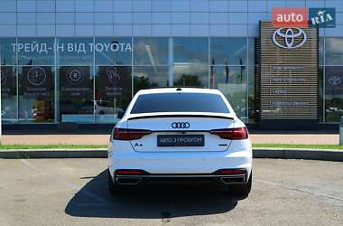 Седан Audi A4 2023 в 