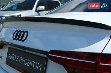Седан Audi A4 2023 в 