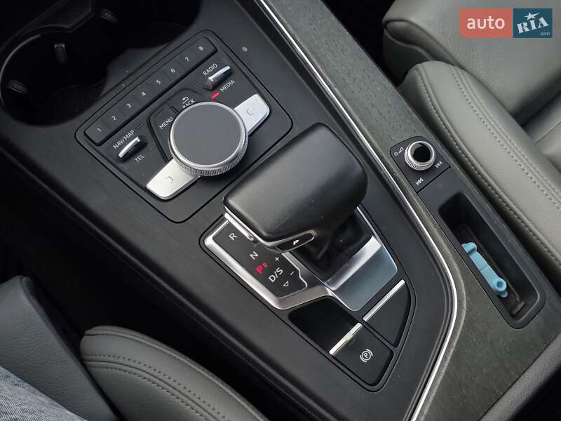 Седан Audi A4 2016 в Тернополе