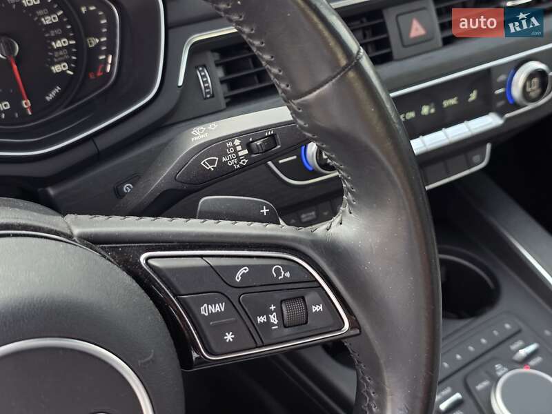 Седан Audi A4 2016 в Тернополе