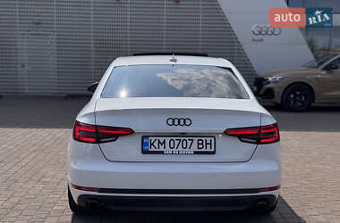 Седан Audi A4 2016 в 