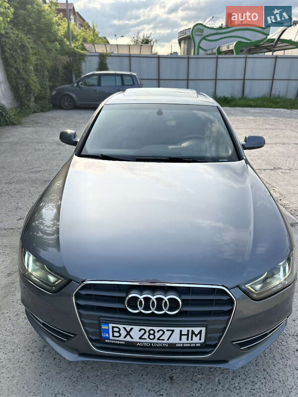 Седан Audi A4 2012 в Хмельницком