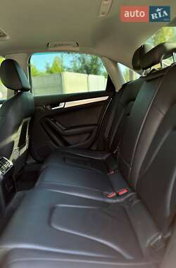 Седан Audi A4 2014 в 
