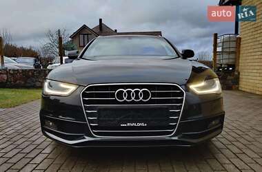 Универсал Audi A4 2015 в 