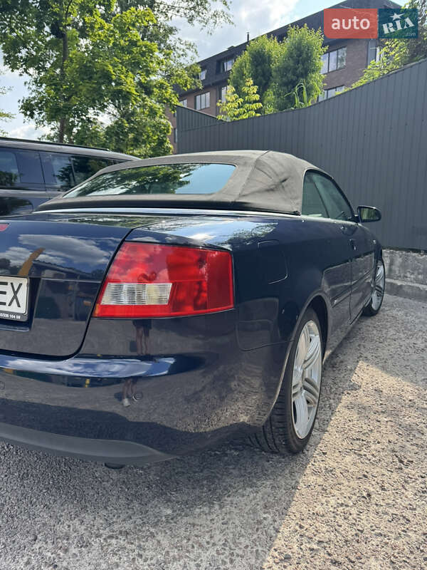Кабриолет Audi A4 2003 в Киеве