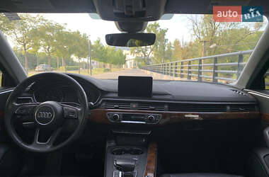 Седан Audi A4 2019 в 