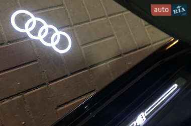 Седан Audi A4 2019 в Днепре