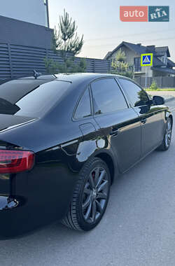 Седан Audi A4 2012 в 