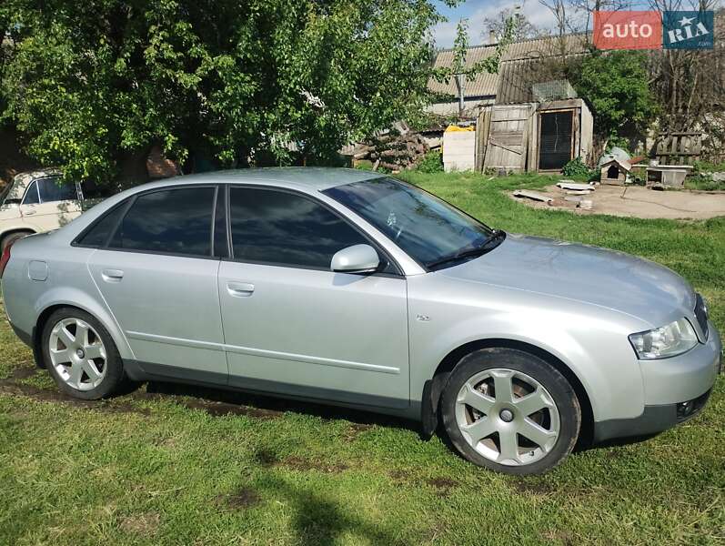 Седан Audi A4 2003 в 