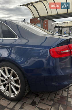 Седан Audi A4 2014 в 