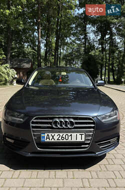 Седан Audi A4 2012 в 