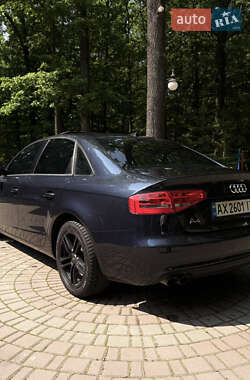 Седан Audi A4 2012 в 