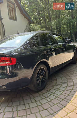 Седан Audi A4 2012 в 